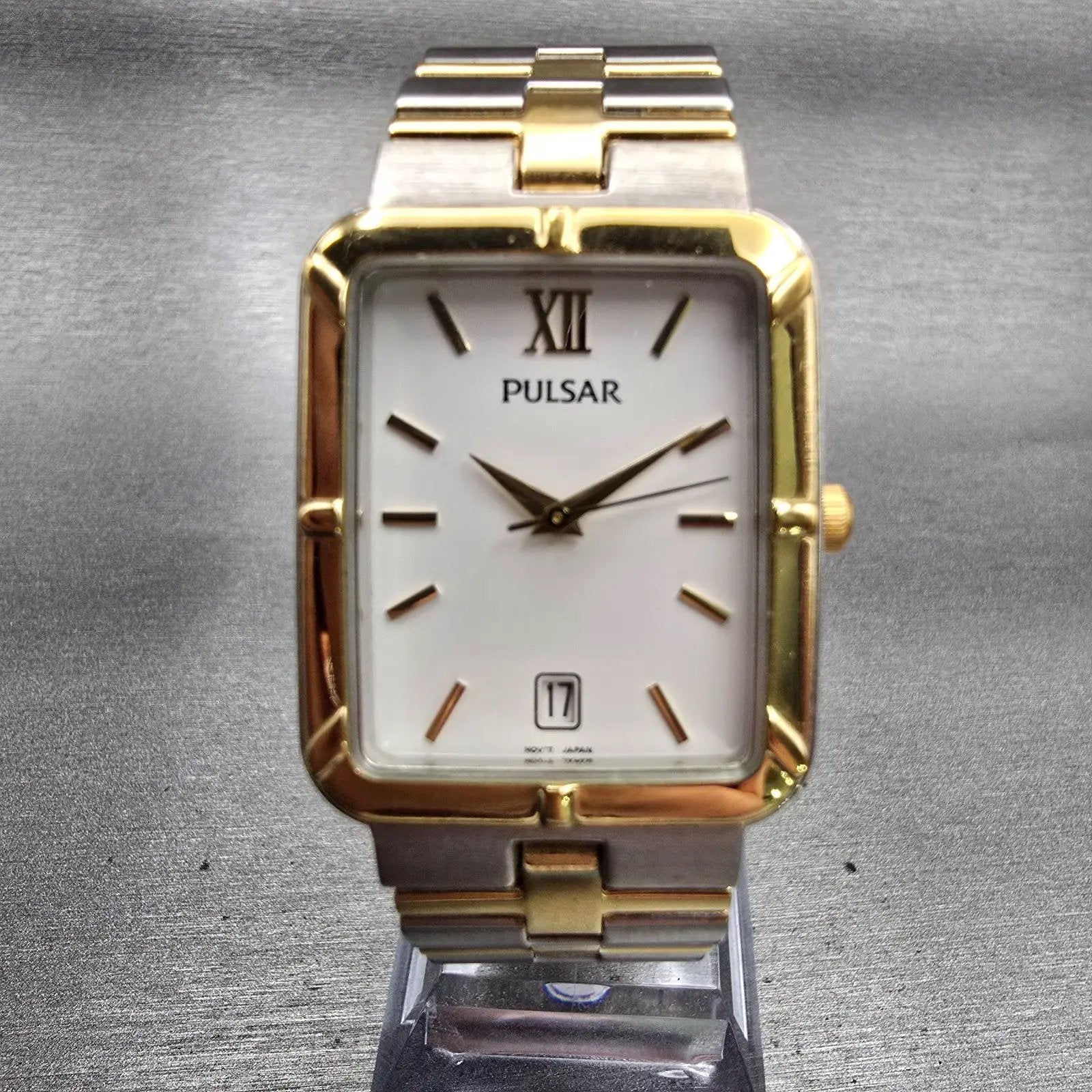 Seiko Pulsar Watch Men 26mm White Dial Two Tone Date Rectangle V732-X067 New Bat0