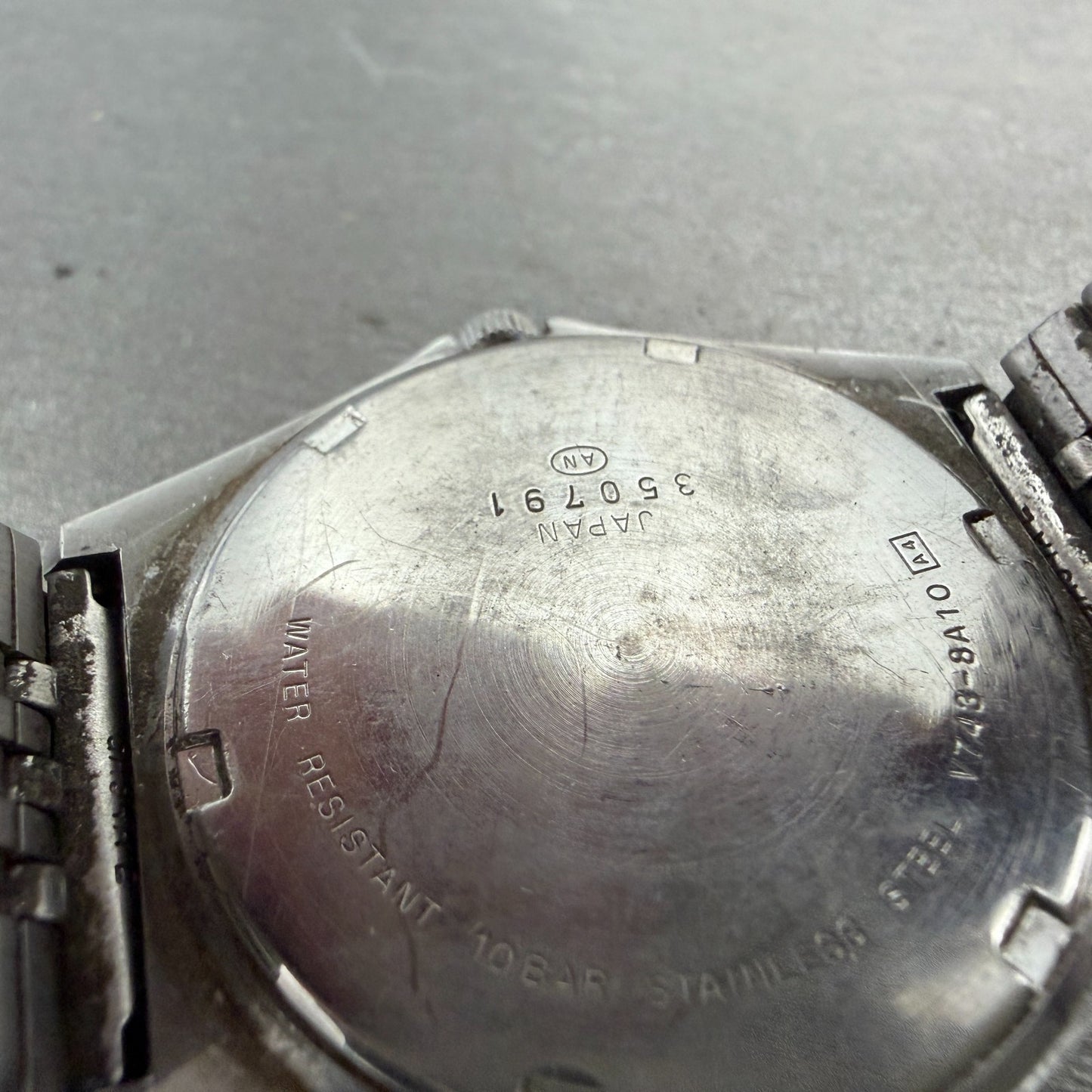 Seiko ALBA Watch Men 35mm Silver Dial Silver Tone Daydate V743-8A10 New Battery19