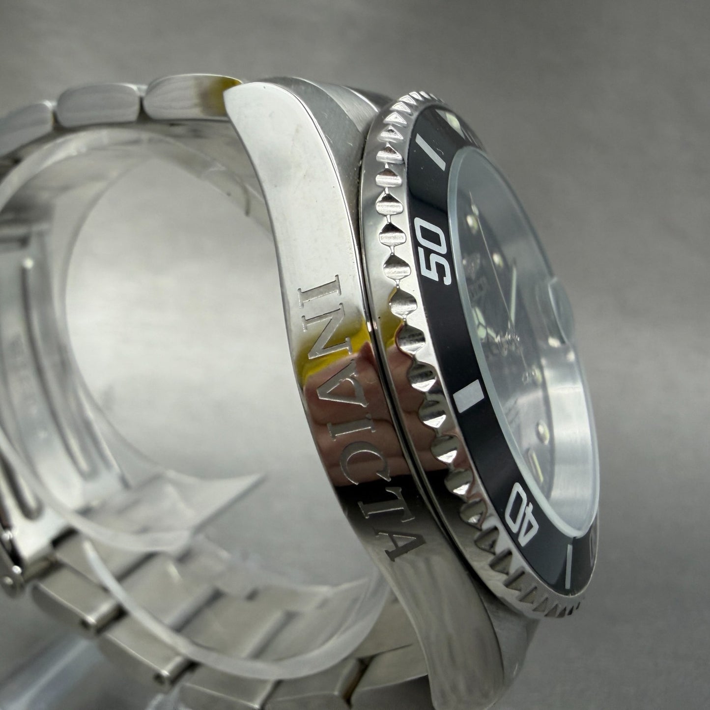 Invicta Pro Diver Watch Men 40mm Black Dial Silver Tone Date Round 26970 New Bat3