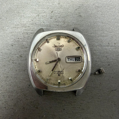 Seiko 5 Automatic Watch Men 35mm Silver Dial Silver Tone Daydate 6119-7100 PARTS0