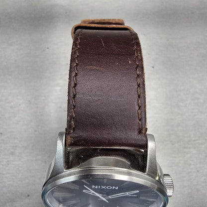 Nixon The Sentry Watch Men 42mm Blue Dial Silver Tone Daydate Round New Battery4