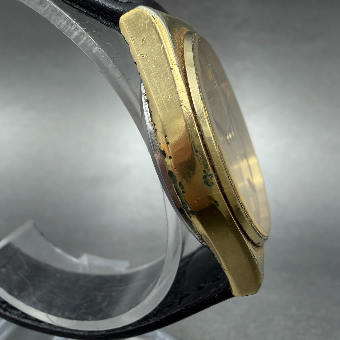 Seiko SQ Watch Men 31mm Champagne Dial Gold Tone Daydate 8223-7099 New Battery53