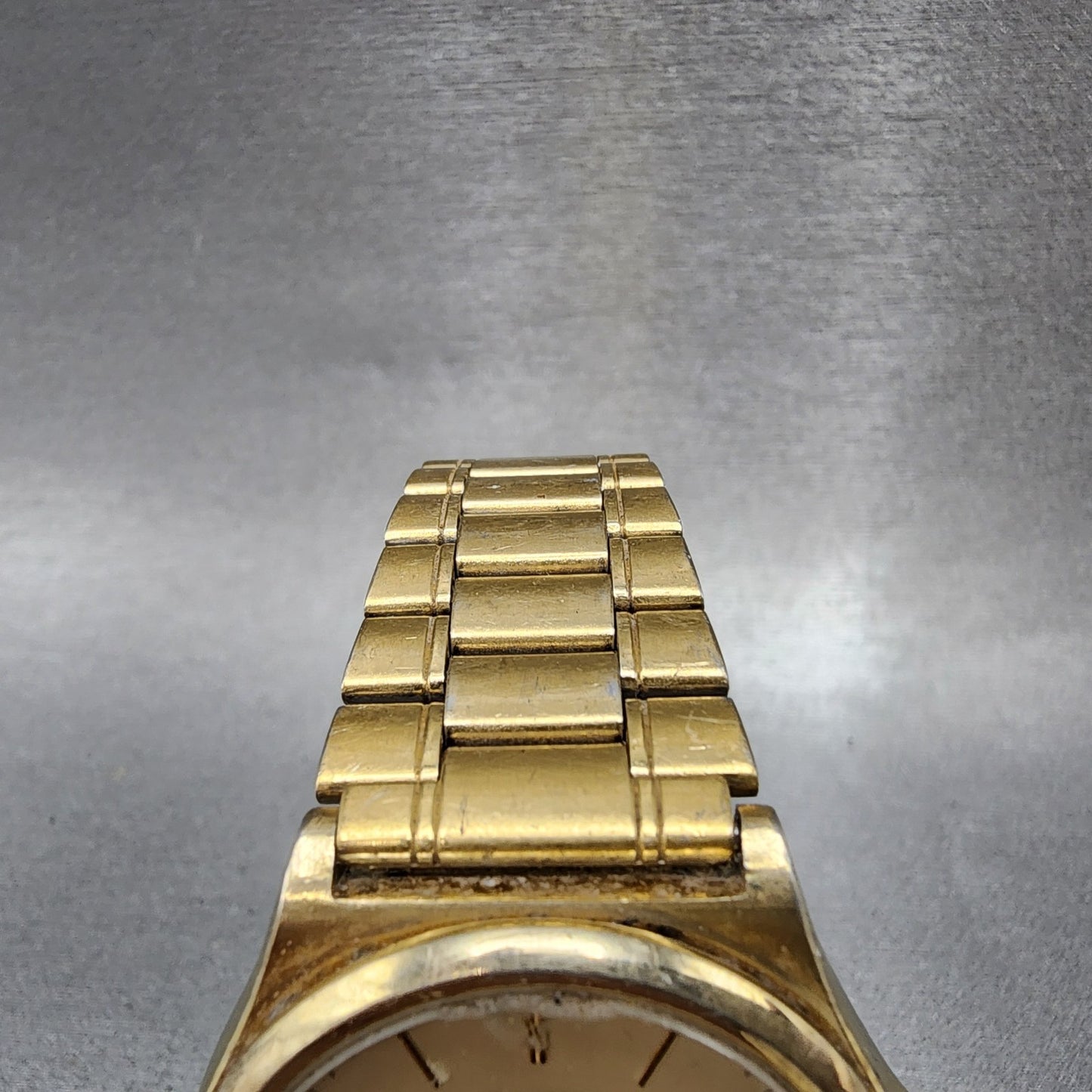 Casio Watch Men 35mm Champagne Dial Gold Daydate Round MMW82 New Battery4