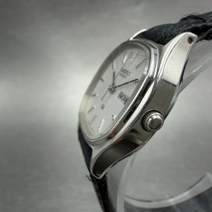 Seiko SQ Watch Women 24mm Silver Dial Silver Tone Octagon 3423-5060 New Battery2
