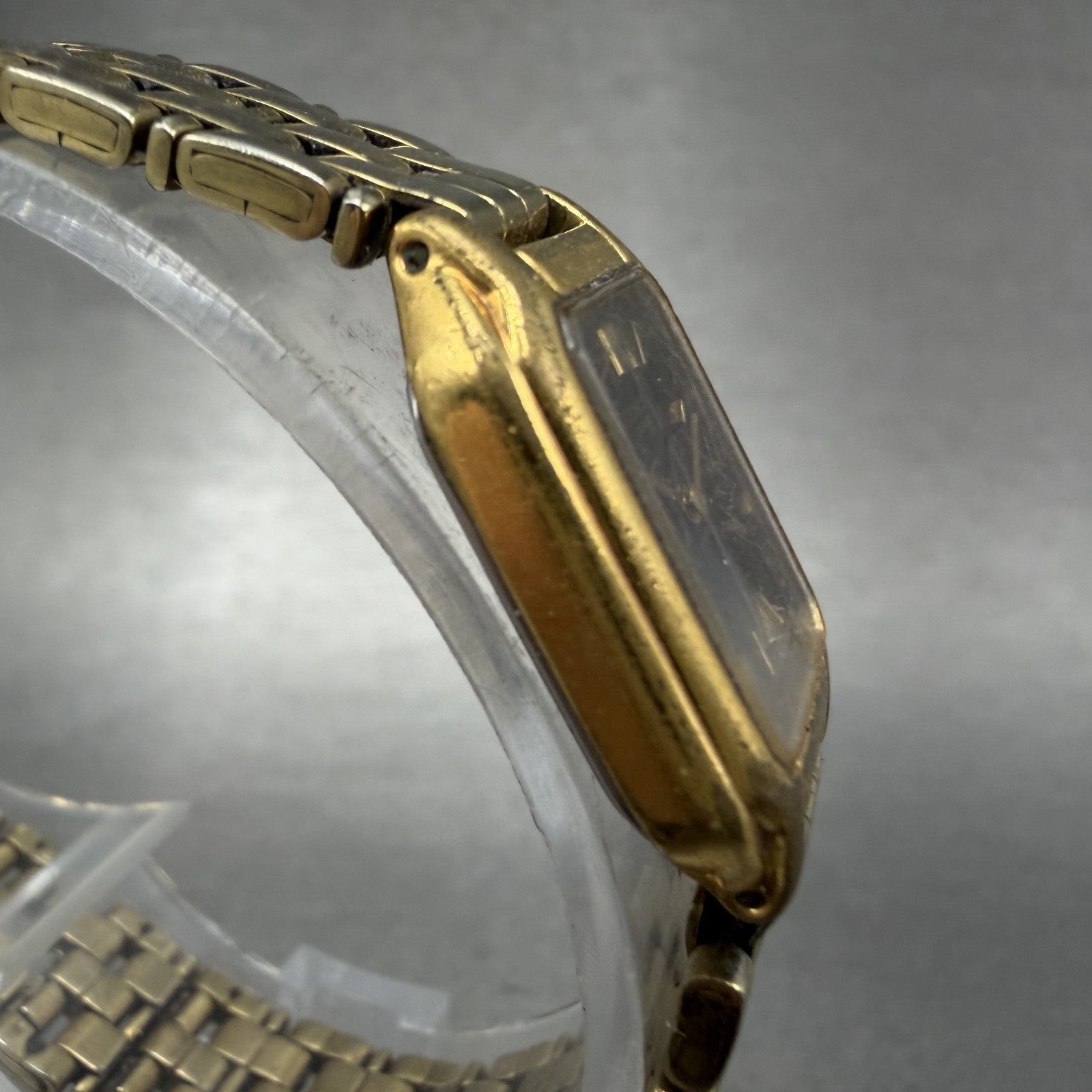 Seiko Tank Watch Women 17mm Black Dial Gold Tone Rectangle V400-5498 New Battery3