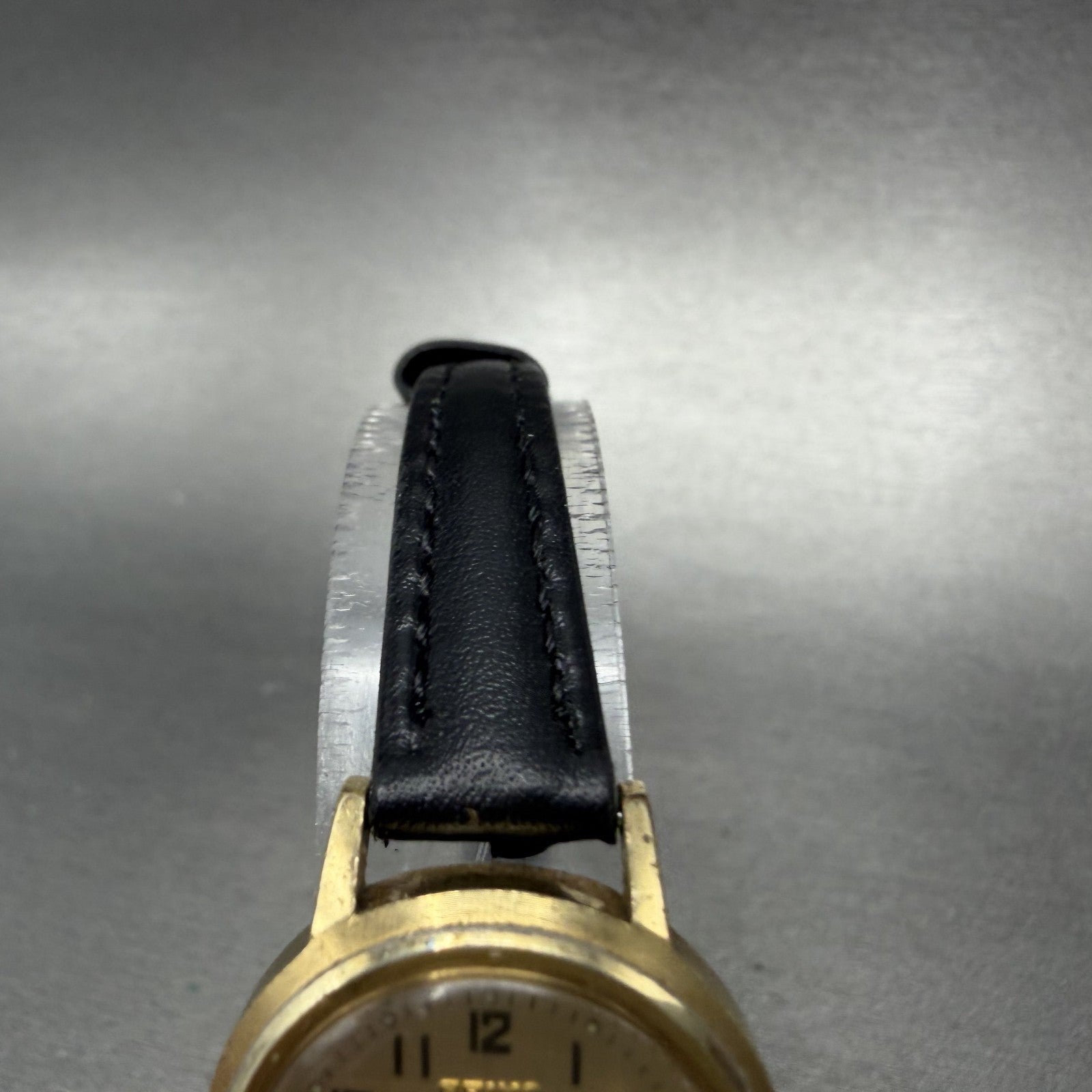 Seiko Automatic Watch Women 24mm Champagne Dial Gold Tone Date 2205-0599 READ!!!4