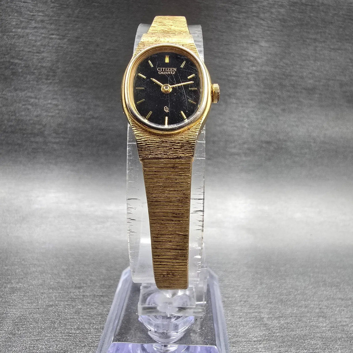Citizen CQ Watch Women 16mm Black Dial Gold Tone Oval 5920-S49615 New Battery 845