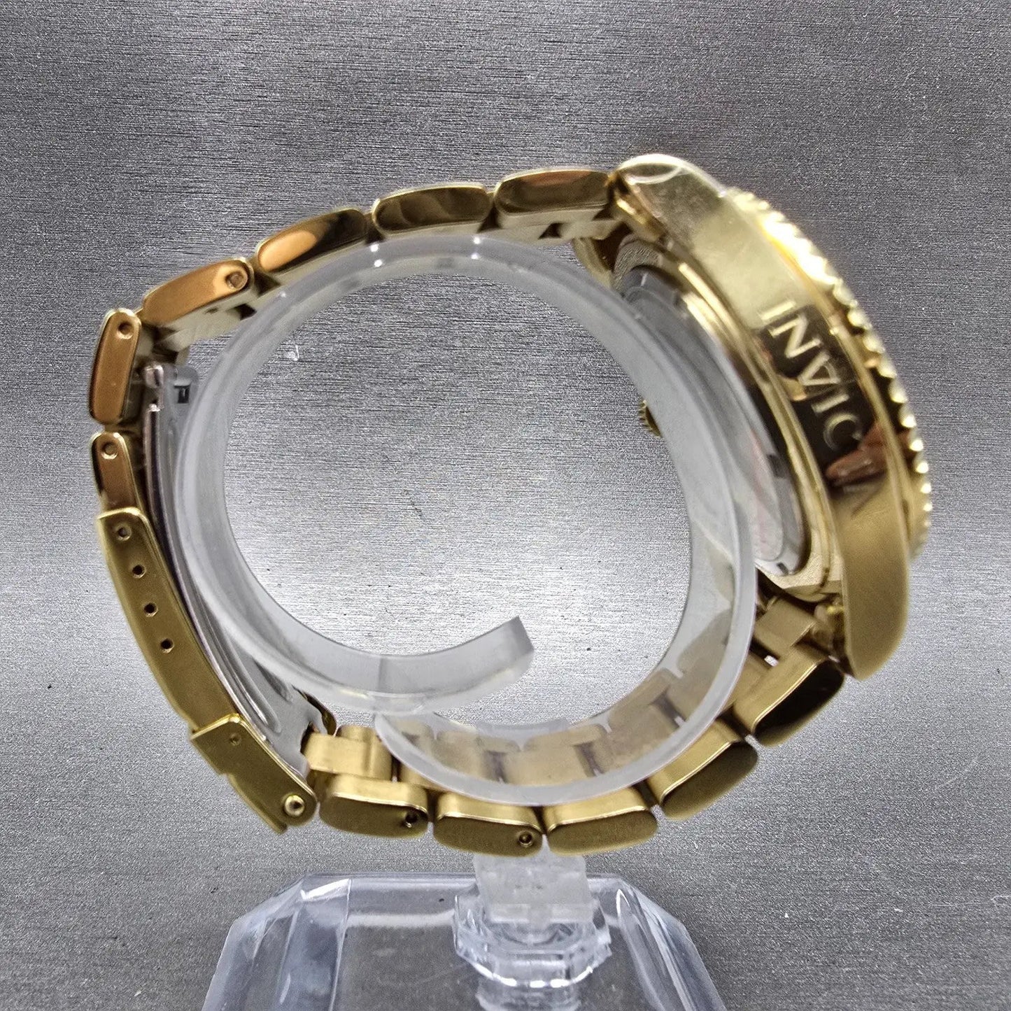 Invicta Pro Diver Watch Men 40mm Black Dial Gold Tone Date 26975 New Battery7
