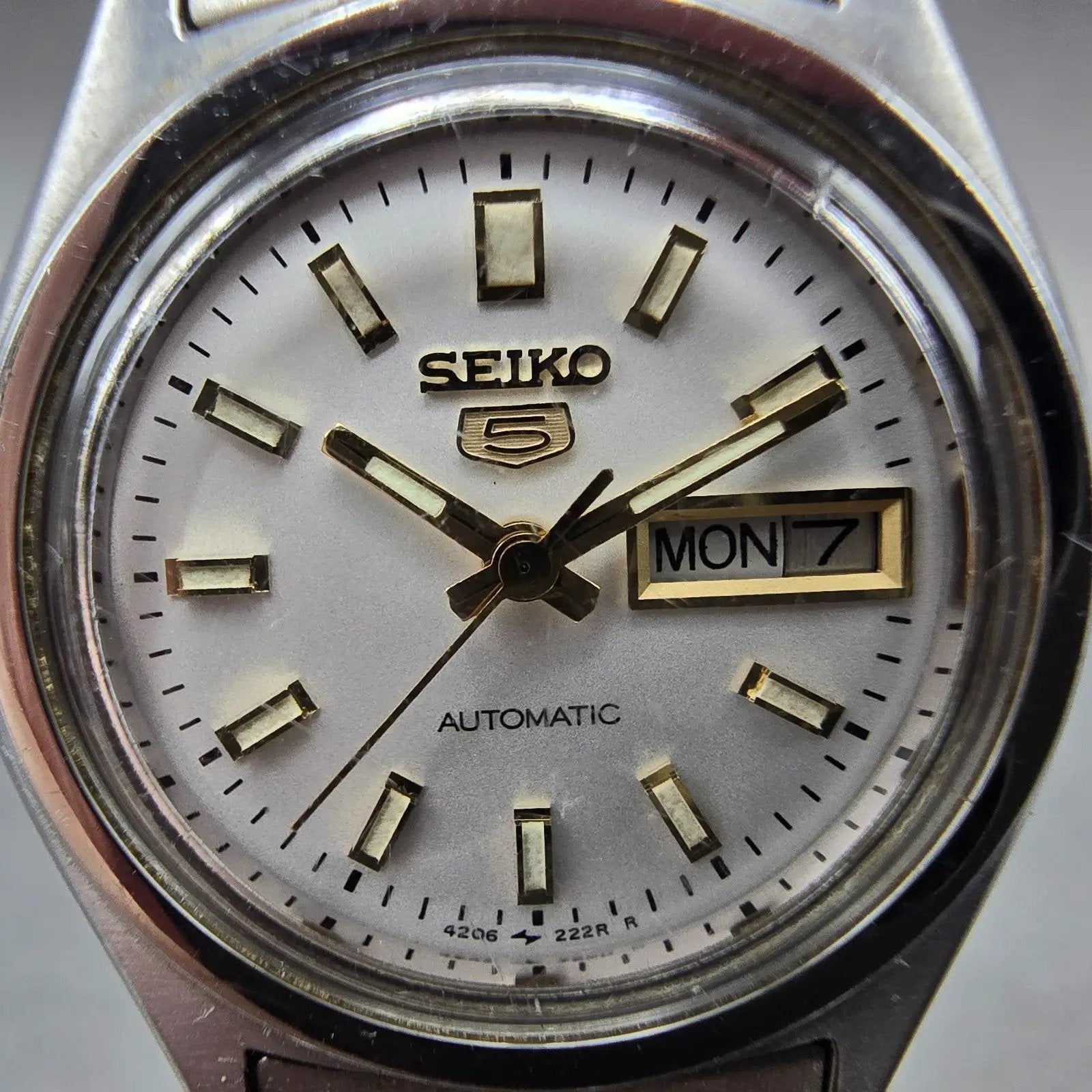 Seiko 5 Automatic Watch Women 25mm Silver Dial Silver Tone 4206-0410 New Battery1