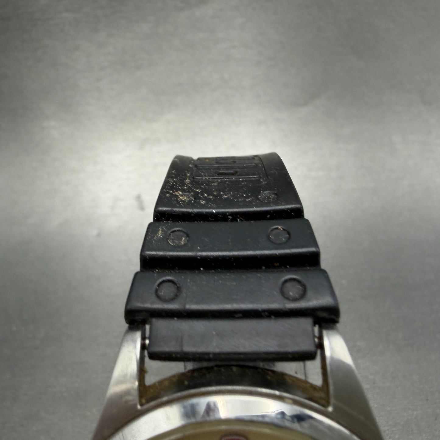 Wenger Watch Men 38mm Cream Dial Silver Tone Date Round 7270X PARTS Vintage5
