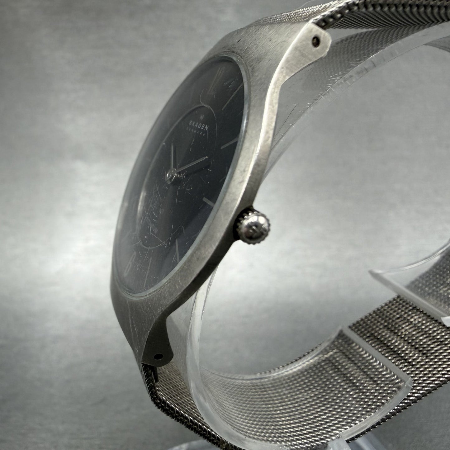 Skagen Watch Men 34mm Gray Dial Titanium Round Mesh Band 233LTTM New Battery2