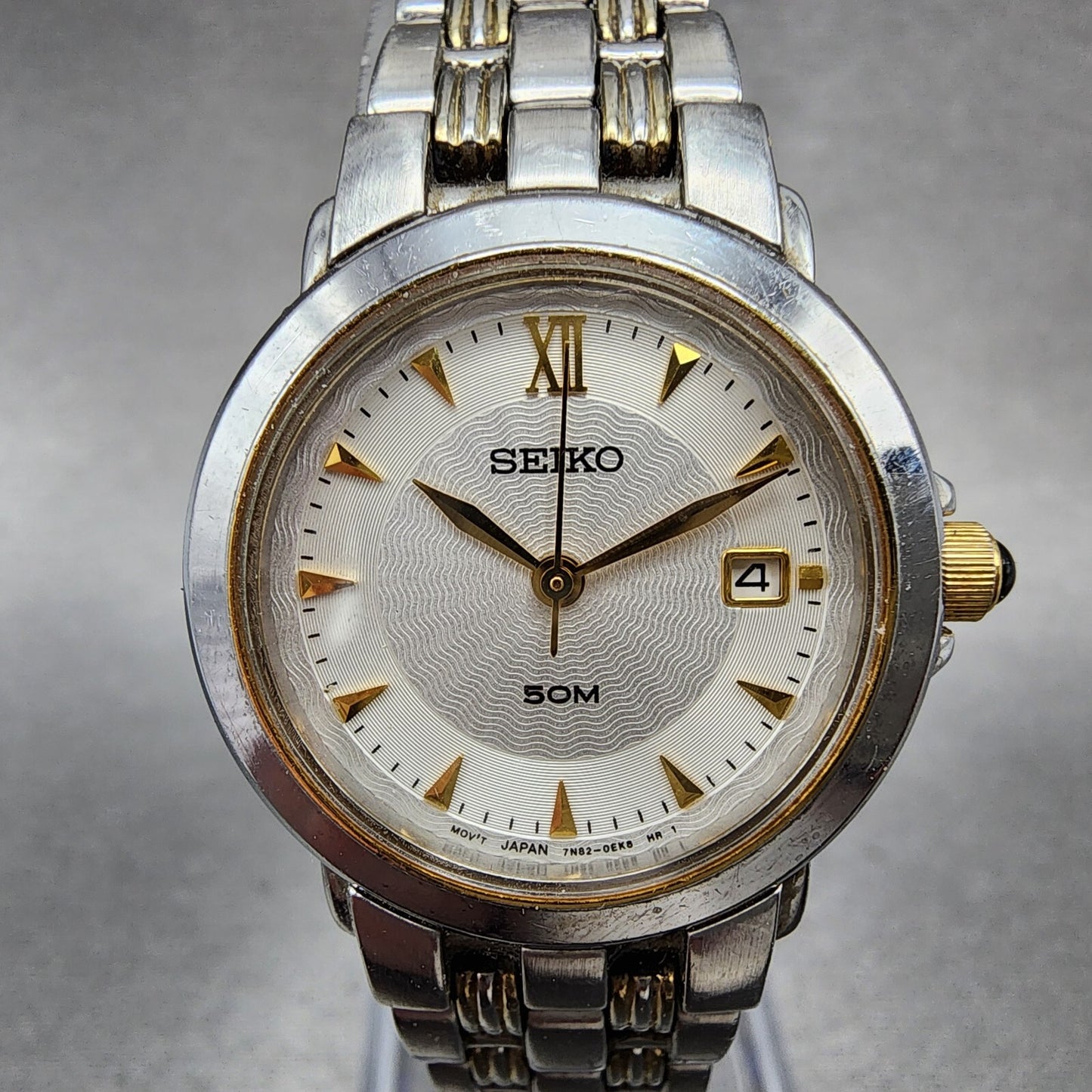 Seiko Watch Women 27mm White Dial Two Tone Date Round 7N820BR0 New Battery1