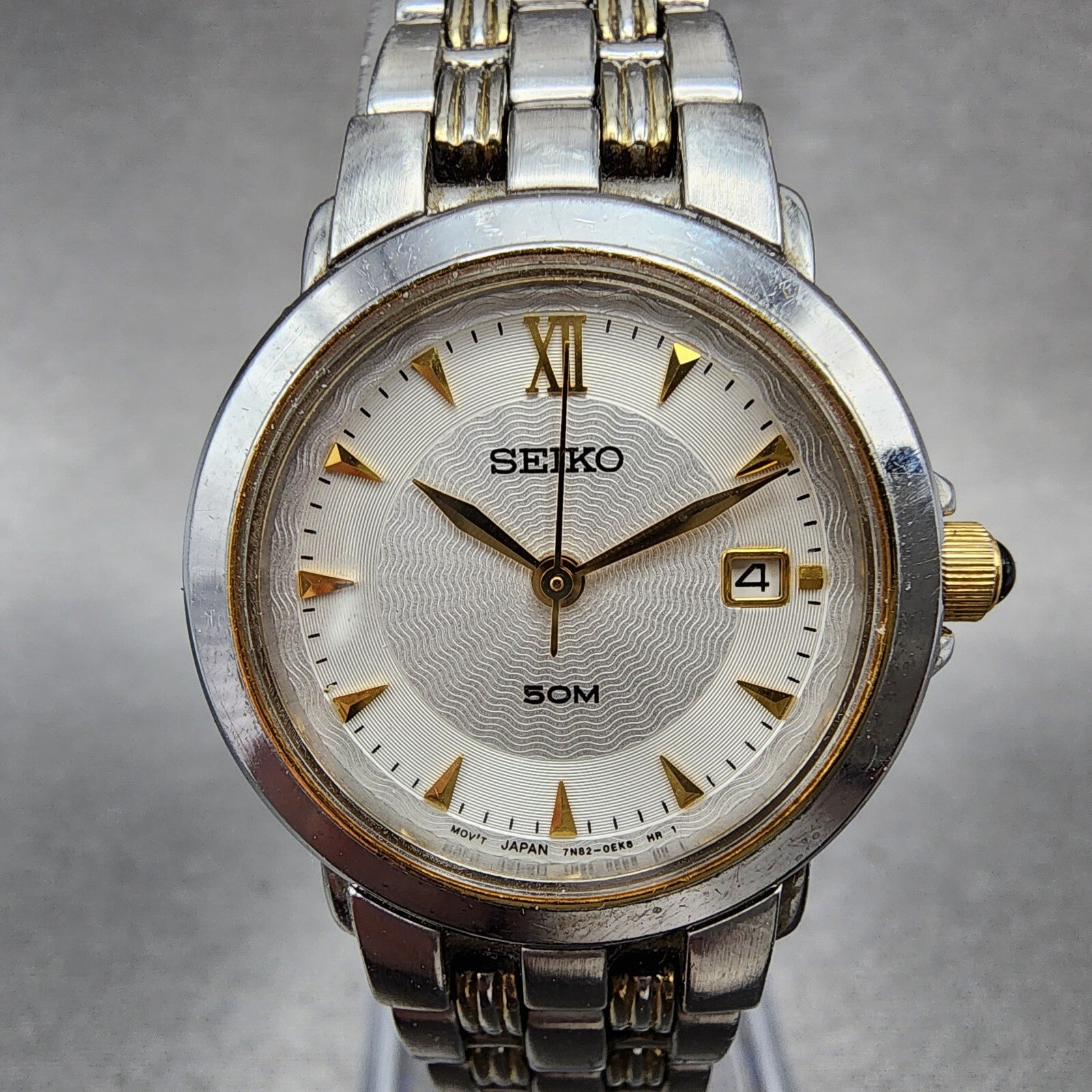 Seiko Watch Women 27mm White Dial Two Tone Date Round 7N820BR0 New Battery1