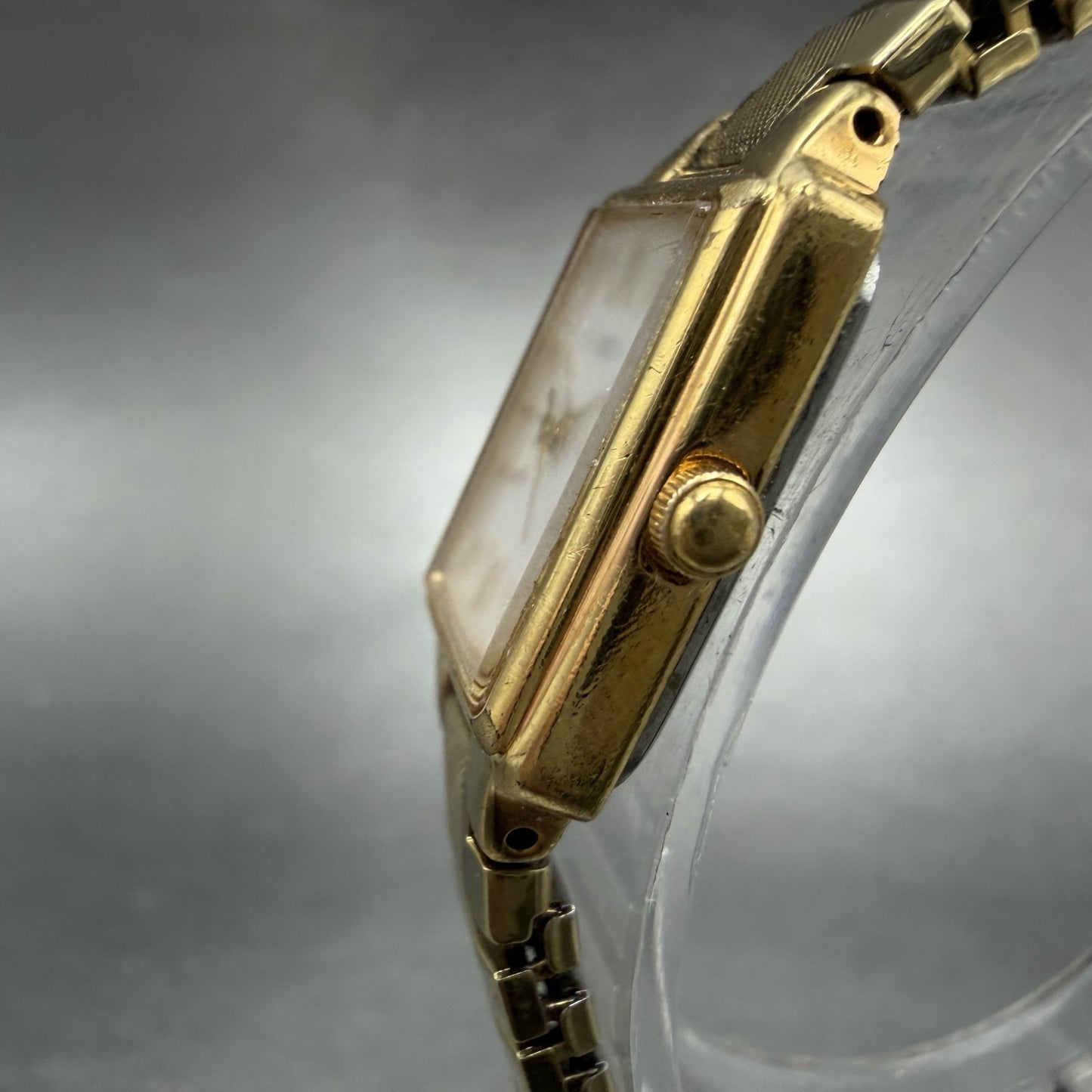 Seiko Tank Watch Women 16mm White Dial Gold Tone Rectangle 1n01-0FH0 New Battery2