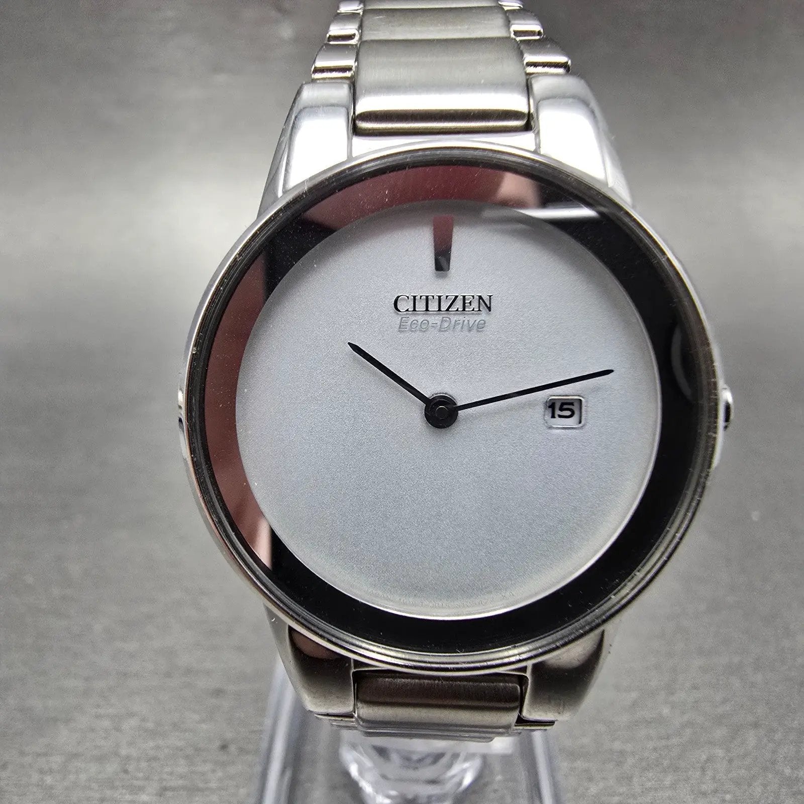 Citizen Eco-Drive Watch Women 30mm White Dial Silver Tone Date J015-S086922 Runs0