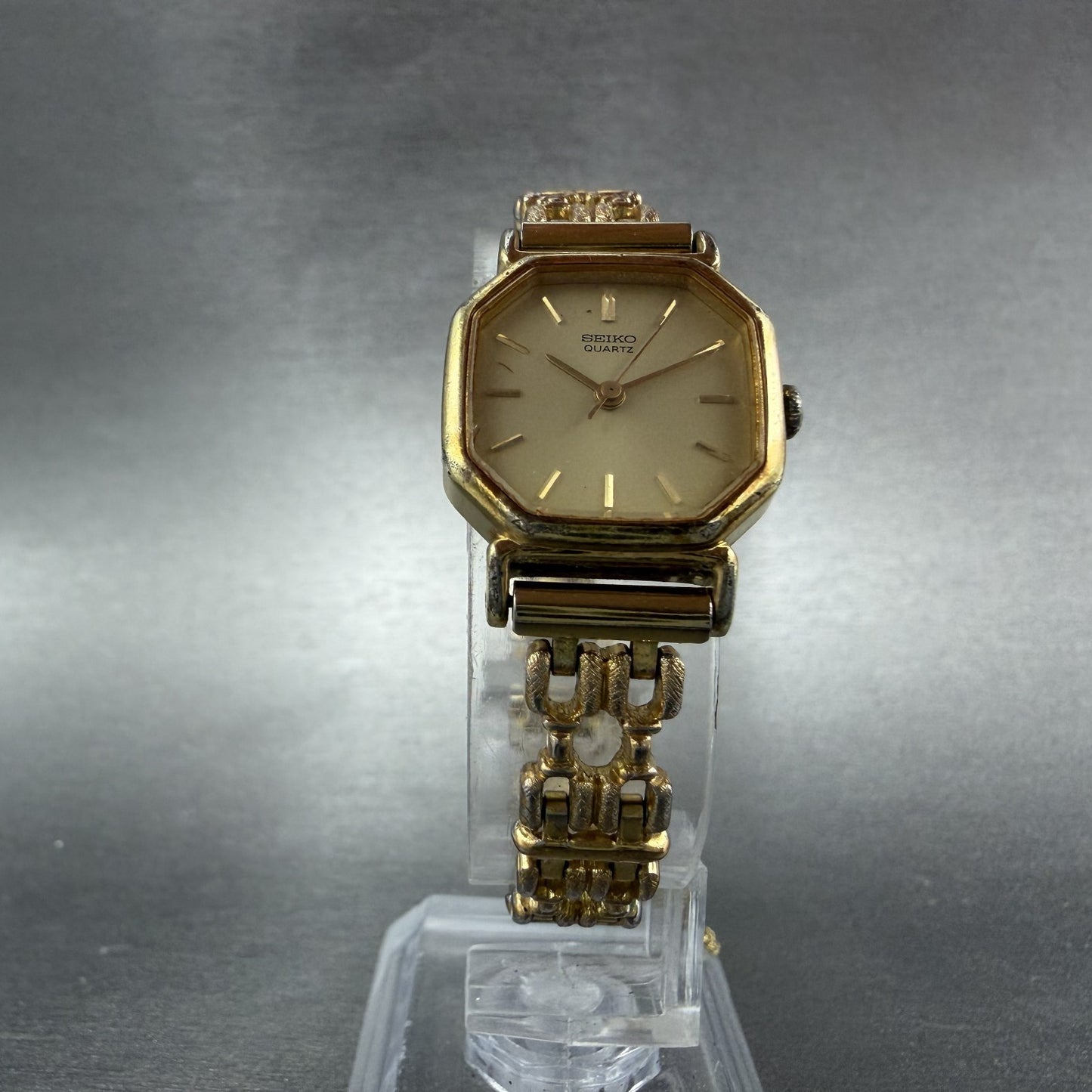 Seiko Watch Women 20mm Champagne Dial Gold Tone Octagon 2C21-5170 New Battery5