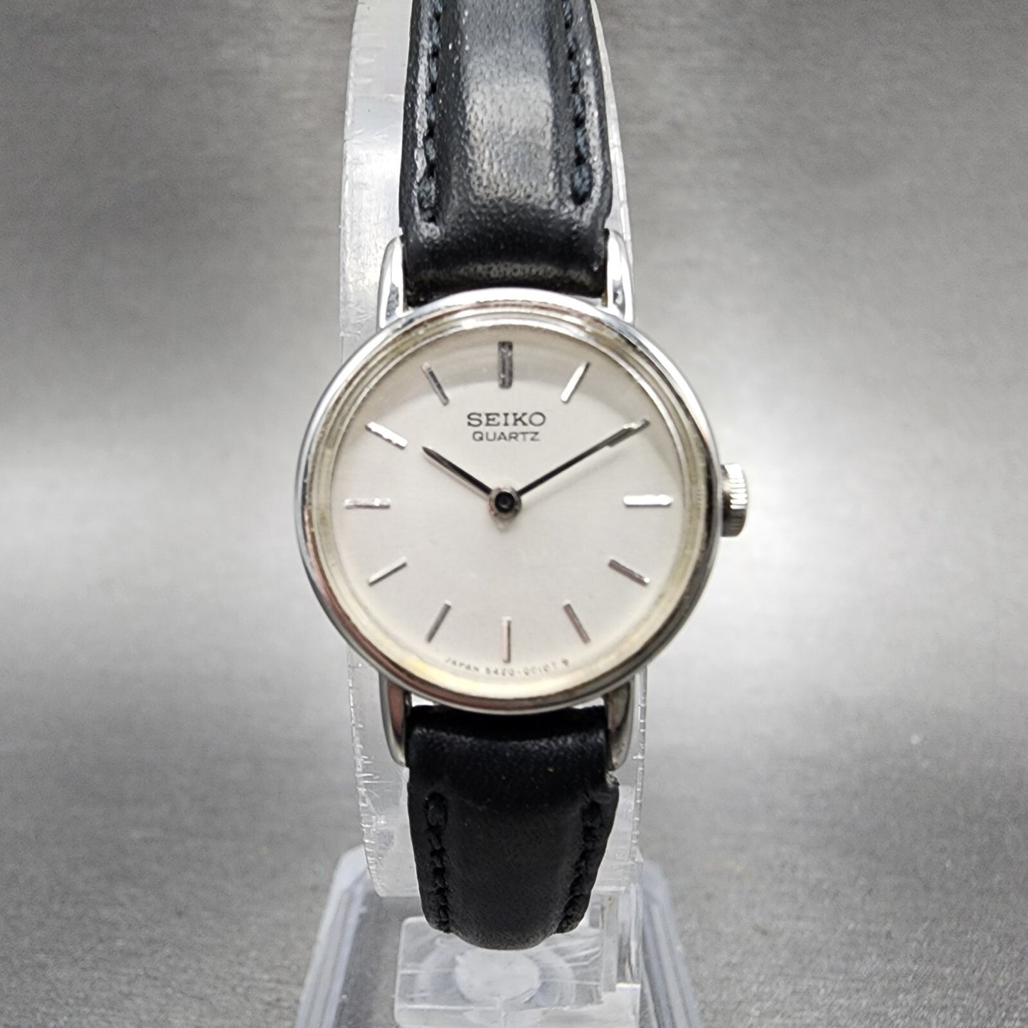 Seiko Watch Women 19mm White Dial Silver Tone Round 54200019 New Battery0