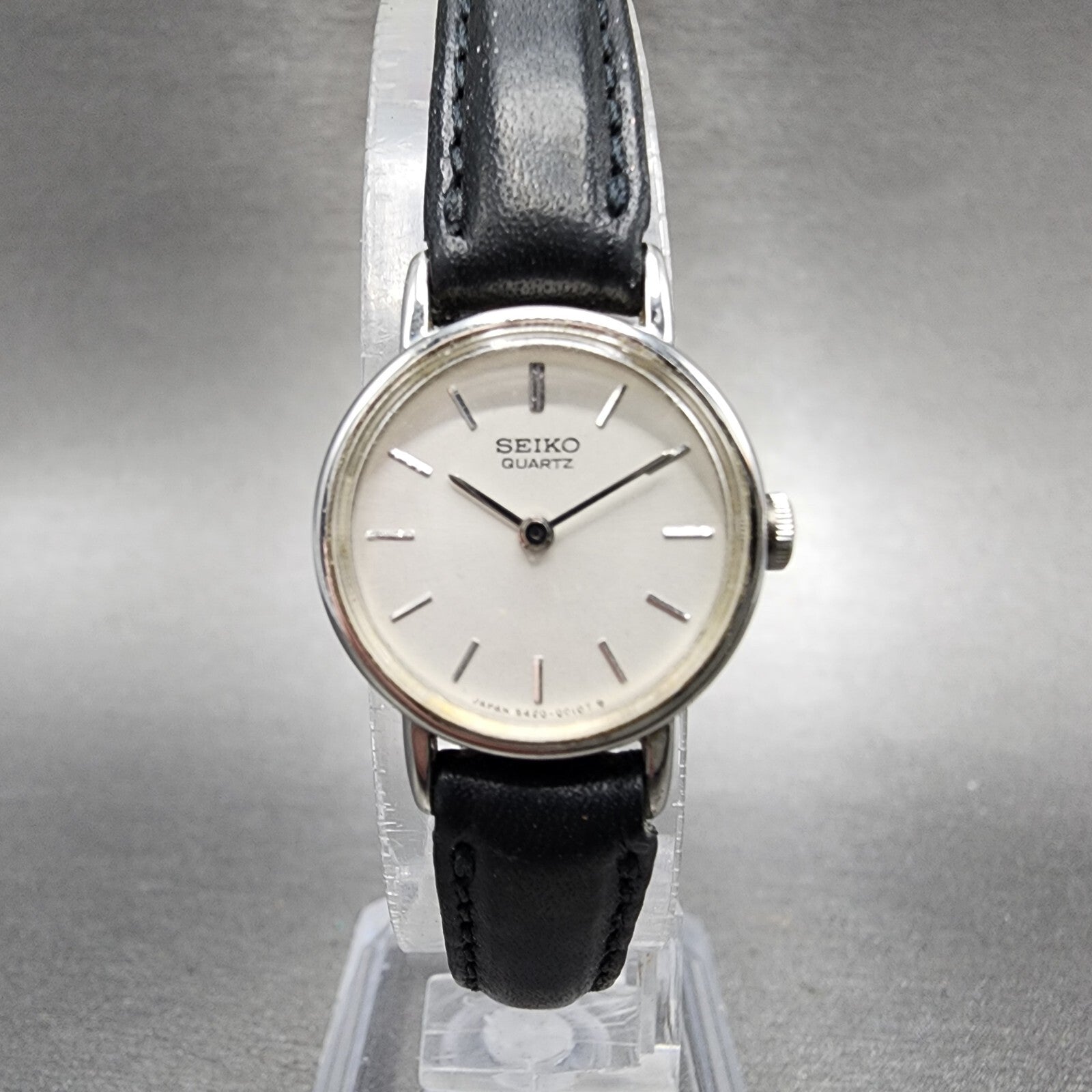 Seiko Watch Women 19mm White Dial Silver Tone Round 54200019 New Battery0