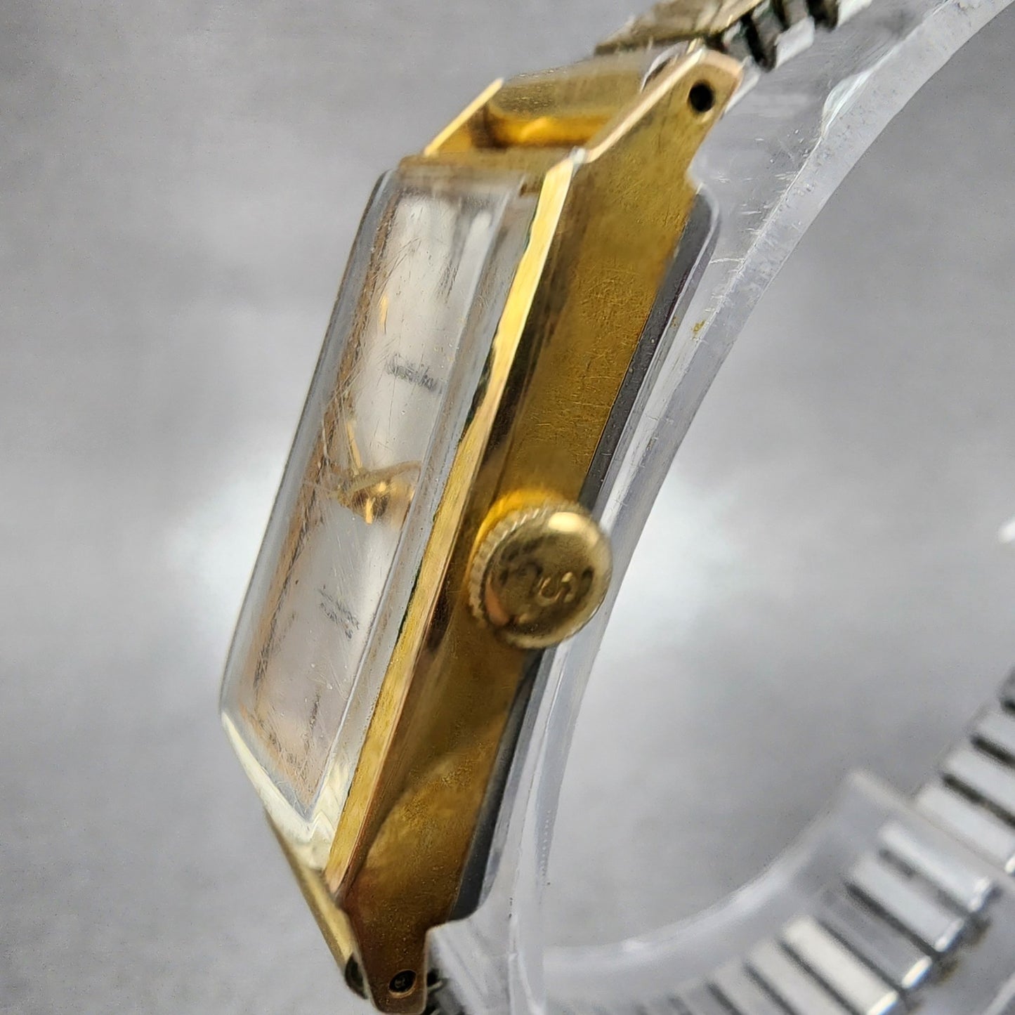 Seiko Venus Tank Watch Women 15mm Silver Dial Gold Tone 5514 Manual Runs2