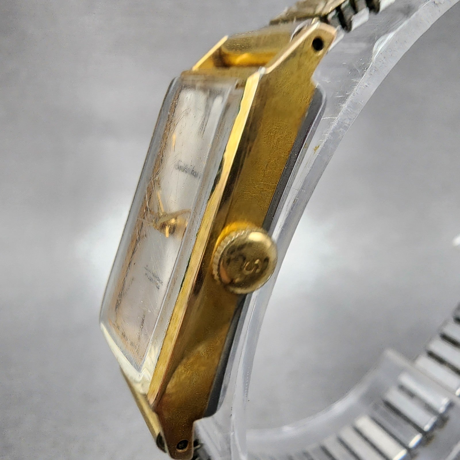 Seiko Venus Tank Watch Women 15mm Silver Dial Gold Tone 5514 Manual Runs2