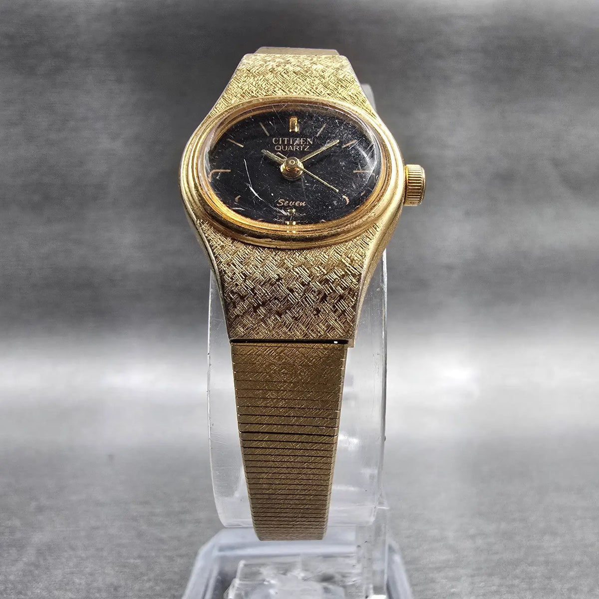 Citizen Seven Watch Women 19mm Black Dial Gold Oval 2030-205316 New Battery JP215