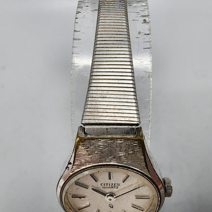 VTG Citizen CQ Watch Women 20mm Silver Dial Silver Tone 4-830385 New Battery