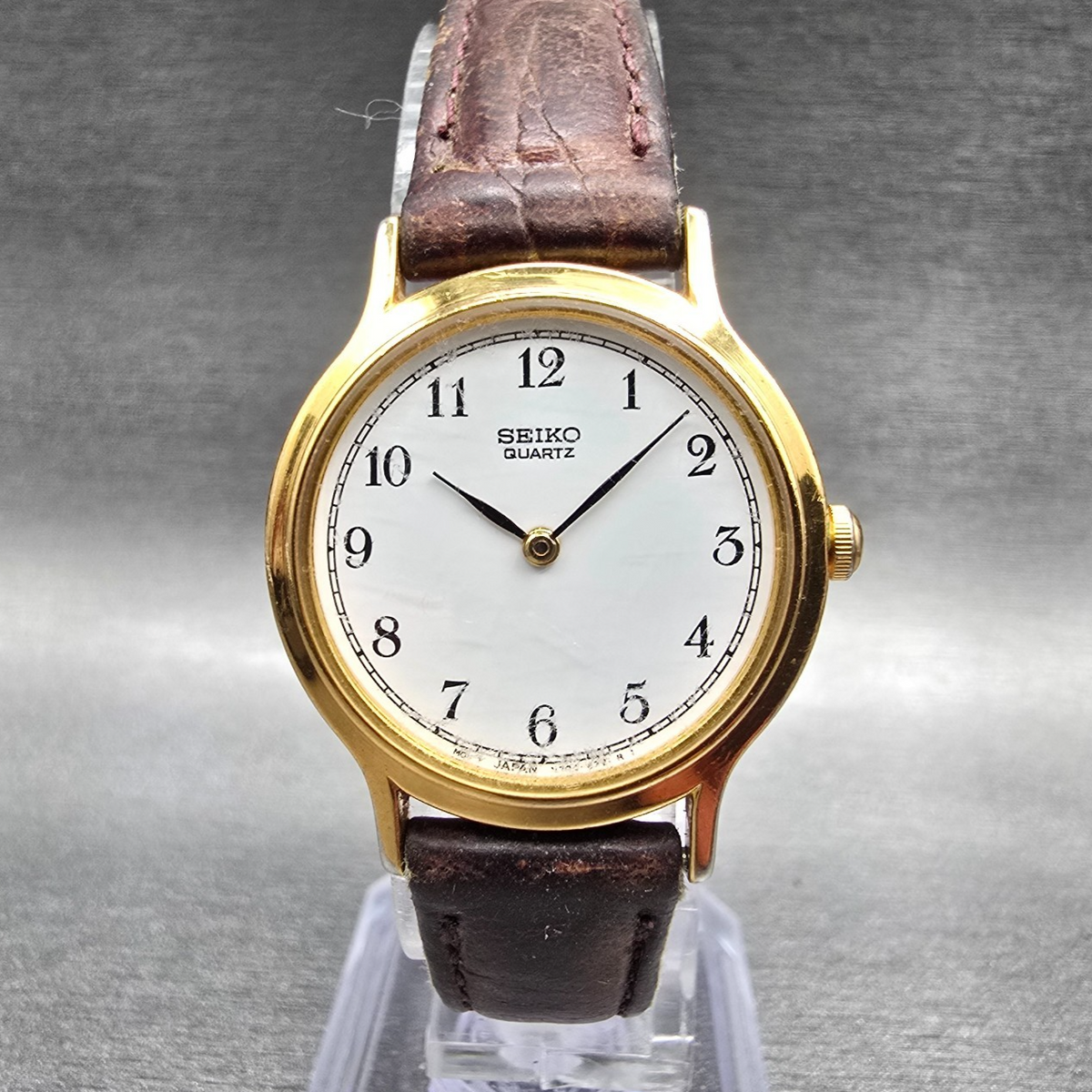 Seiko Watch Women 26mm White Dial Gold Tone Round V700-6091 New Battery VTG JP330