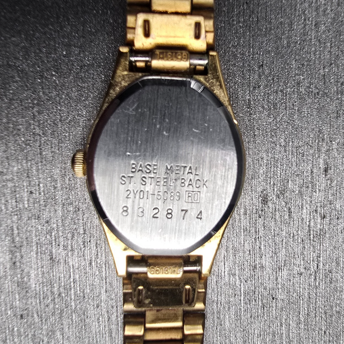 Seiko Watch Women 17mm Black Dial Gold Tone Oval 2Y01-5C89 New Battery Vintage10