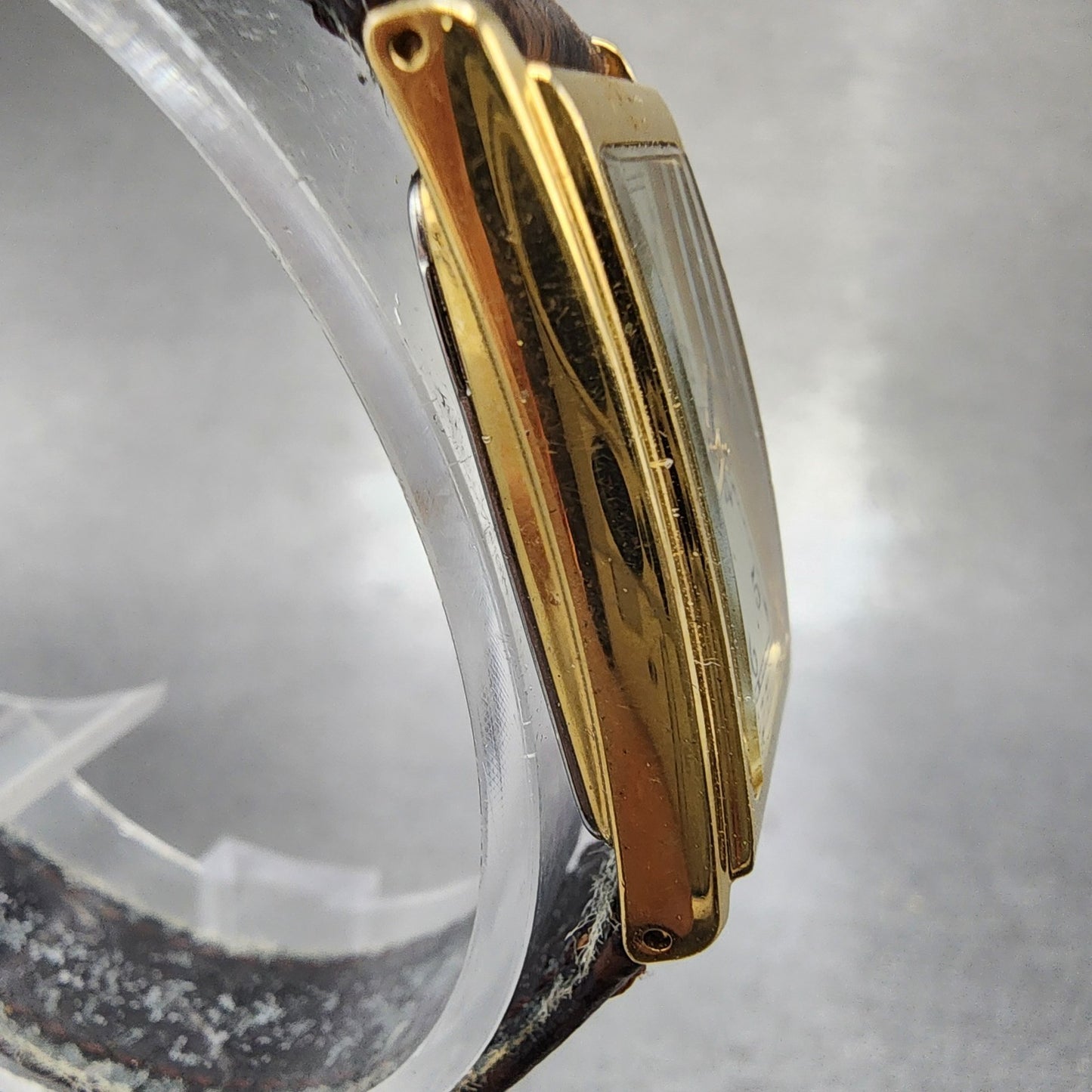 Seiko Alba Success Tank Watch Women 16mm Silver Dial Gold Tone Y1515a30 New Bat3