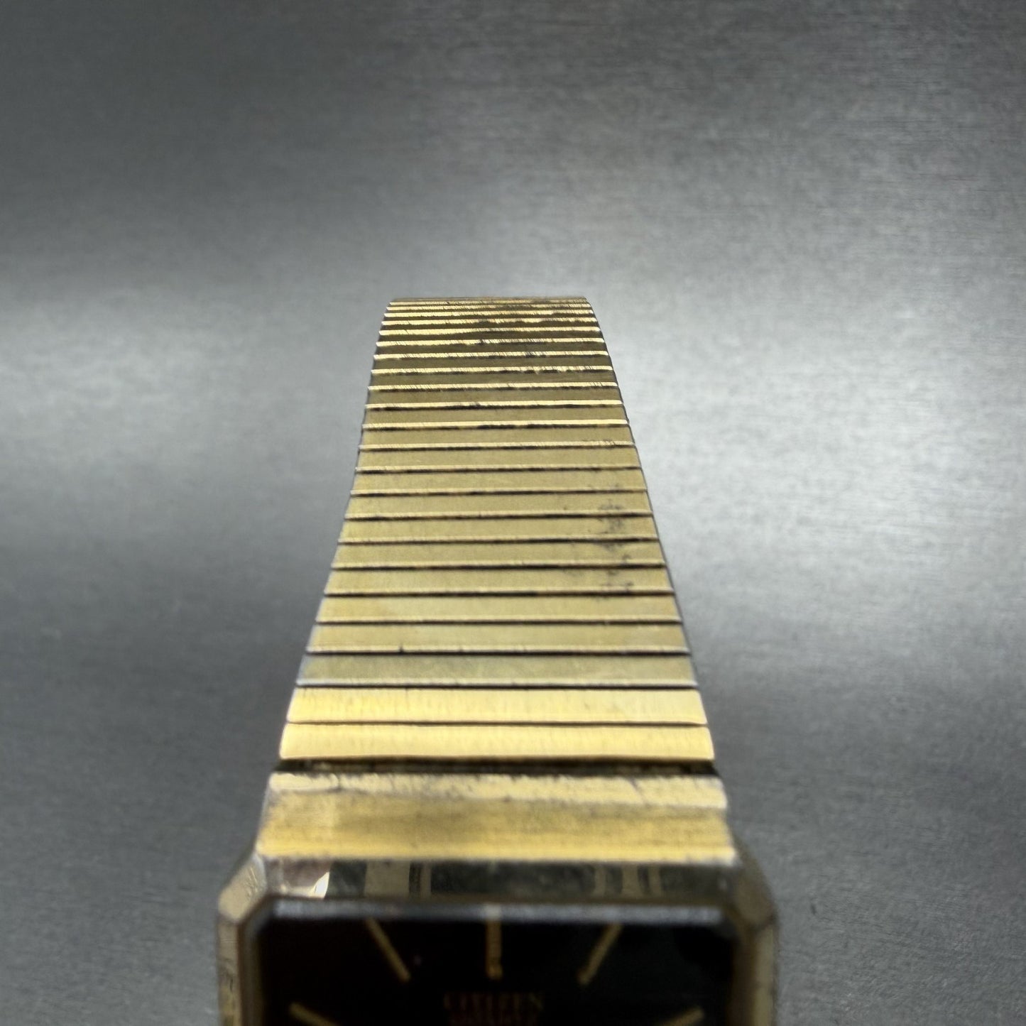 Citizen Tank Watch Men 25mm Black Dial Gold Tone Date 6010-S06304 PARTS5