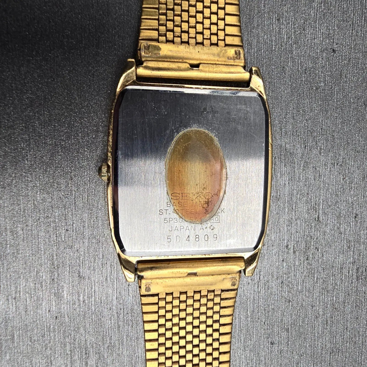 Seiko Tank Watch Men 27mm White Dial Gold Tone Rectangle 5P30-5410 New Battery10