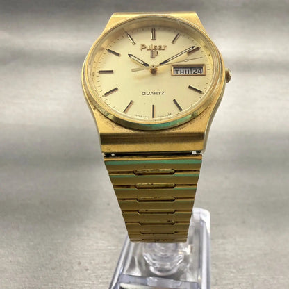 Seiko Pulsar Watch Men 34mm Champagne Dial Gold Tone Daydate V348-7009 New Battl5