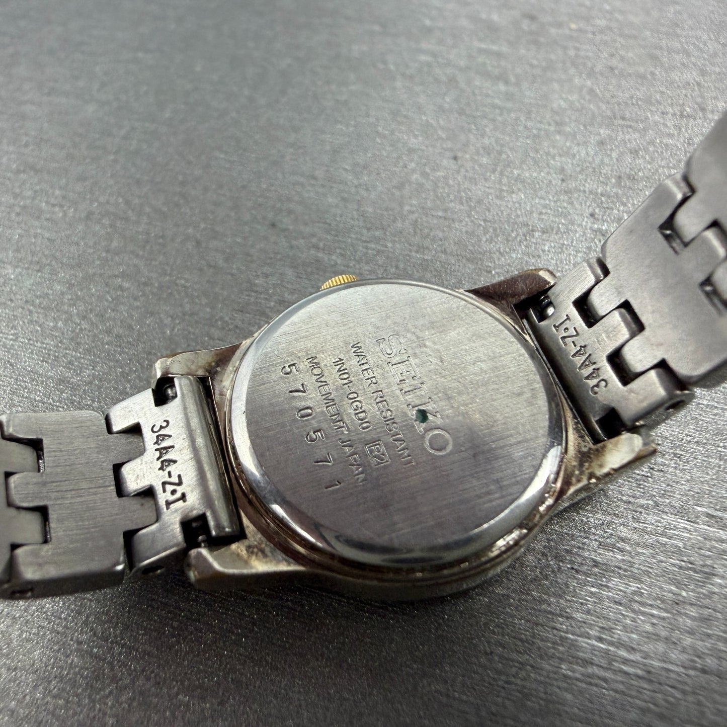 Seiko Watch Women 19mm White Dial Two Tone Round 1n01-0gd0 New Battery Vintage9