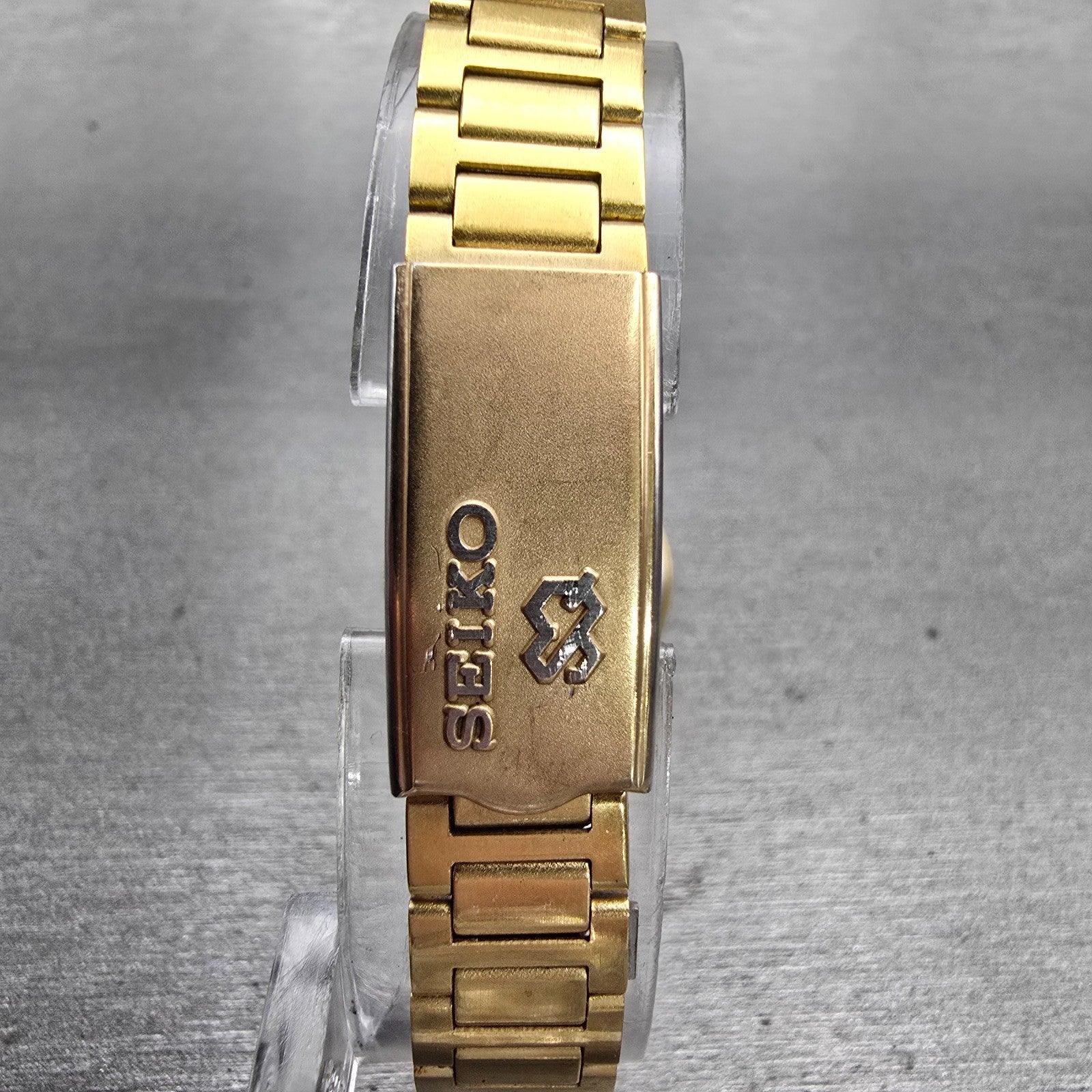 Seiko SQ Watch Women 23mm Gold Dial Gold Tone Daydate Round 8523-0049 New Batt7