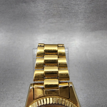 Seiko SQ Watch Women 25mm Gold Dial Gold Tone Daydate Round 2A230039 NewBat VTG4