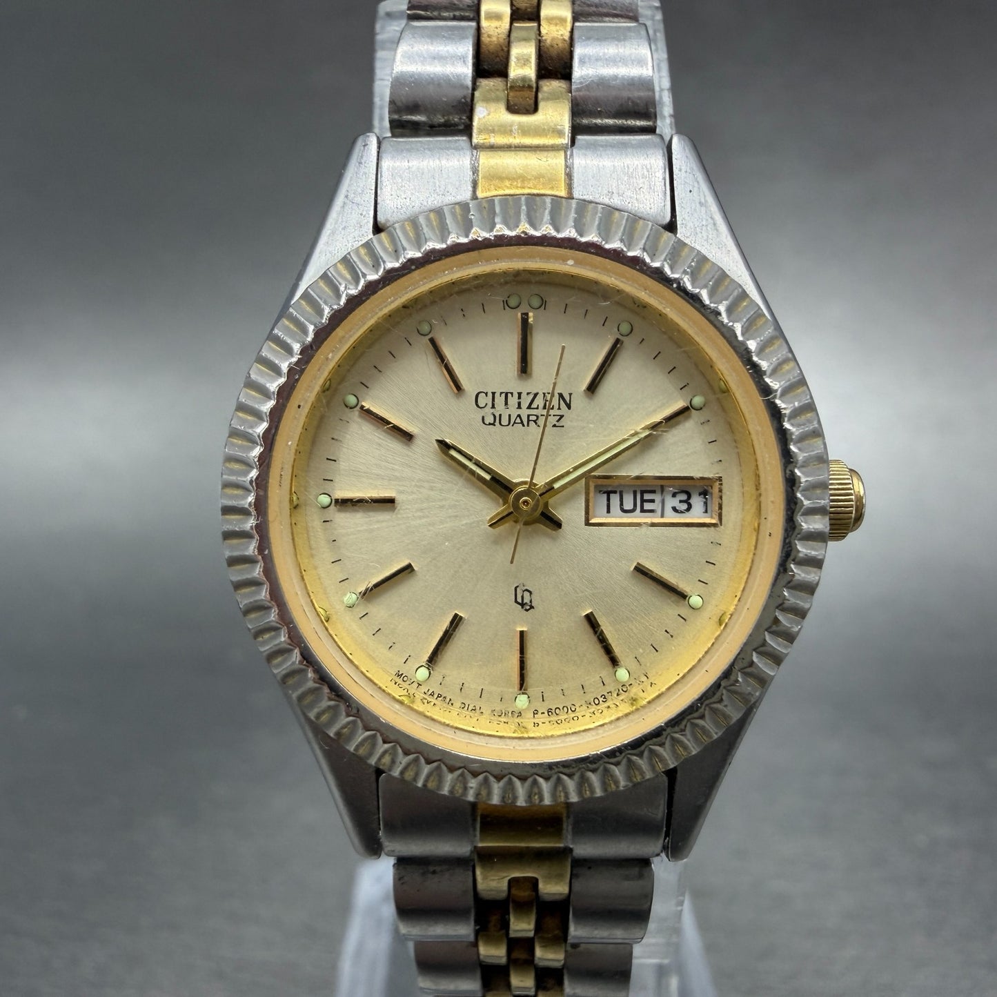 Citizen CQ Watch Women 25mm Champagne Dial Two Tone Daydate 6000-R00413 NewBattX0