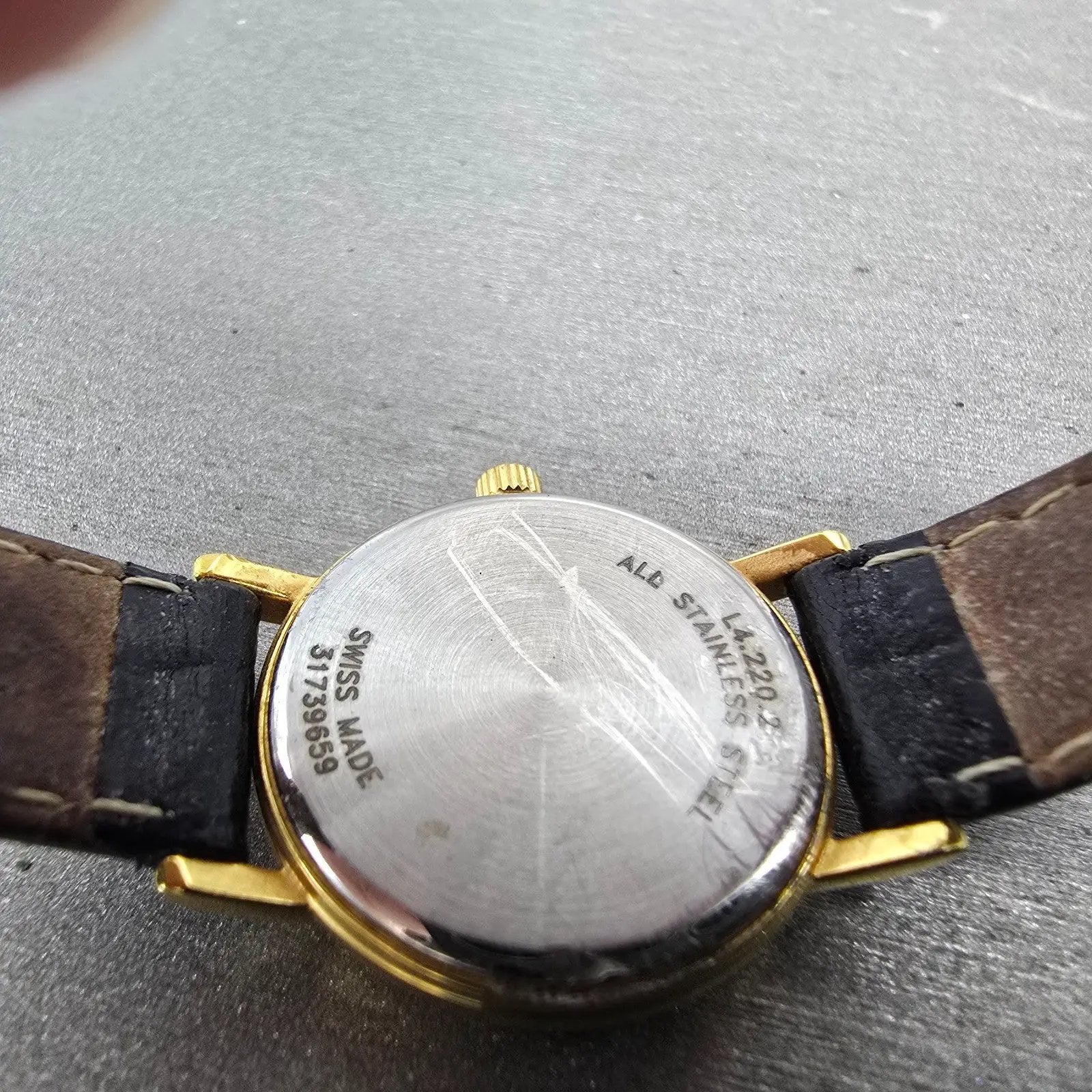 Longines Watch Women 23mm White Dial Gold Tone Date Round L4.220.2 New Battery9