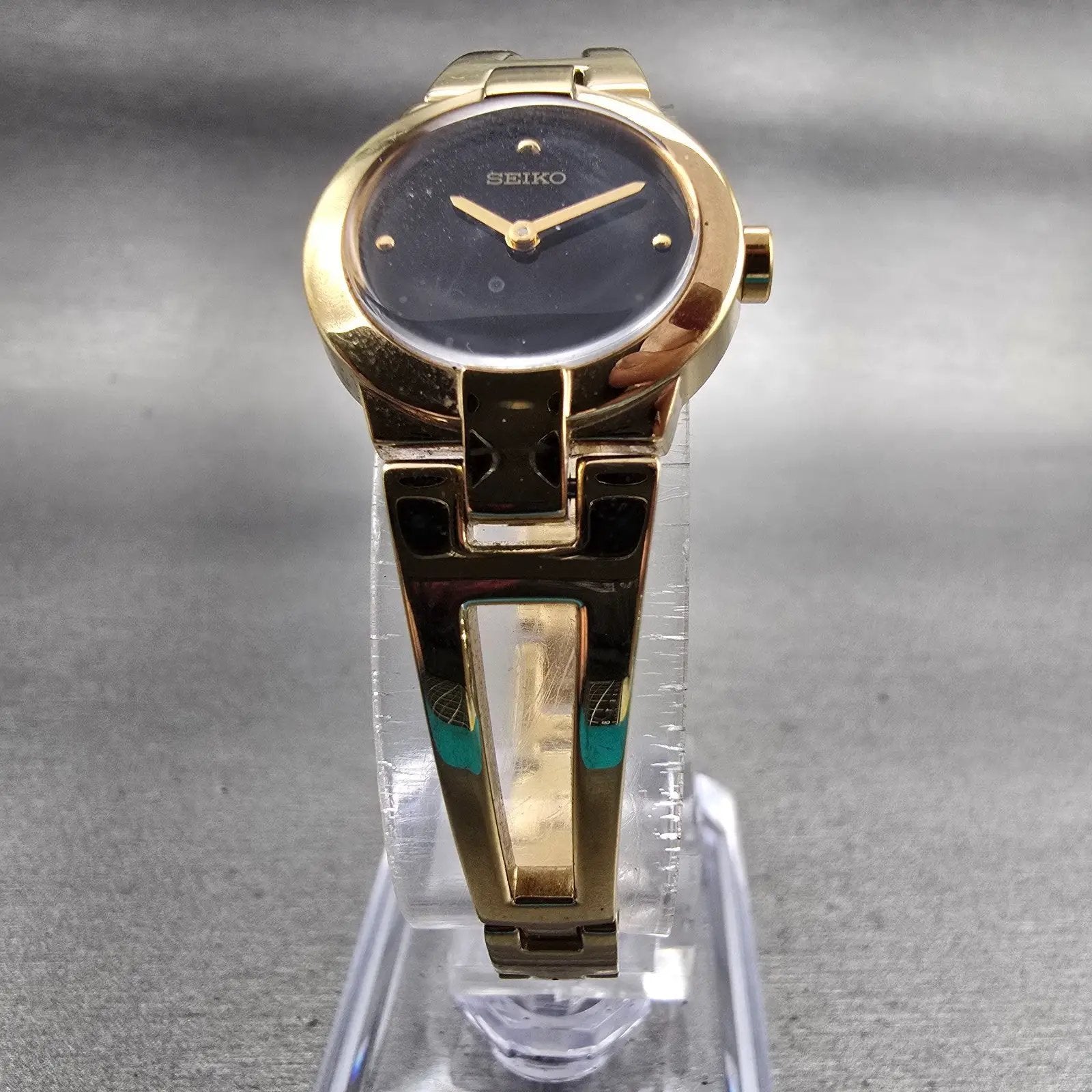 Seiko Watch Women 20mm Black Dial Gold Tone Round 1N00-0GM0 New Battery Vintage5