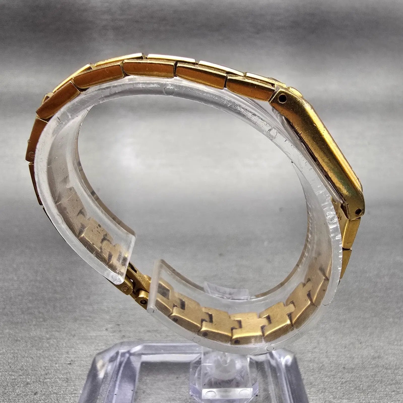 Seiko Watch Women 13mm Gold Dial Gold Tone Rectangle 2E20-7479 New Battery VTG8