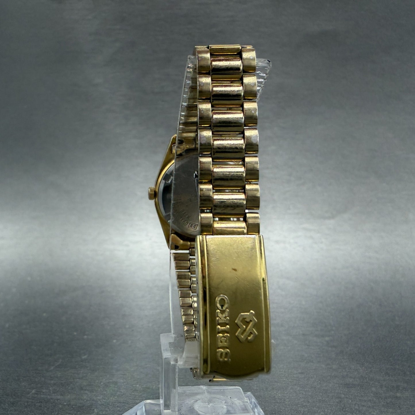 Seiko SQ Watch Women 24mm Gold Dial Gold Tone Daydate Round 3E23-0A60 NewBatt H97