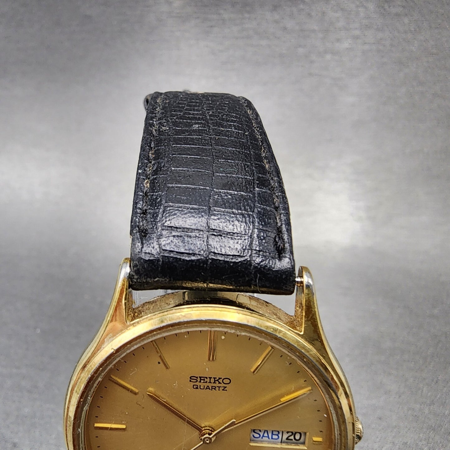 Seiko SQ Watch Men 33mm Gold Dial Gold Tone Daydate Round 5H237B09 PARTS5