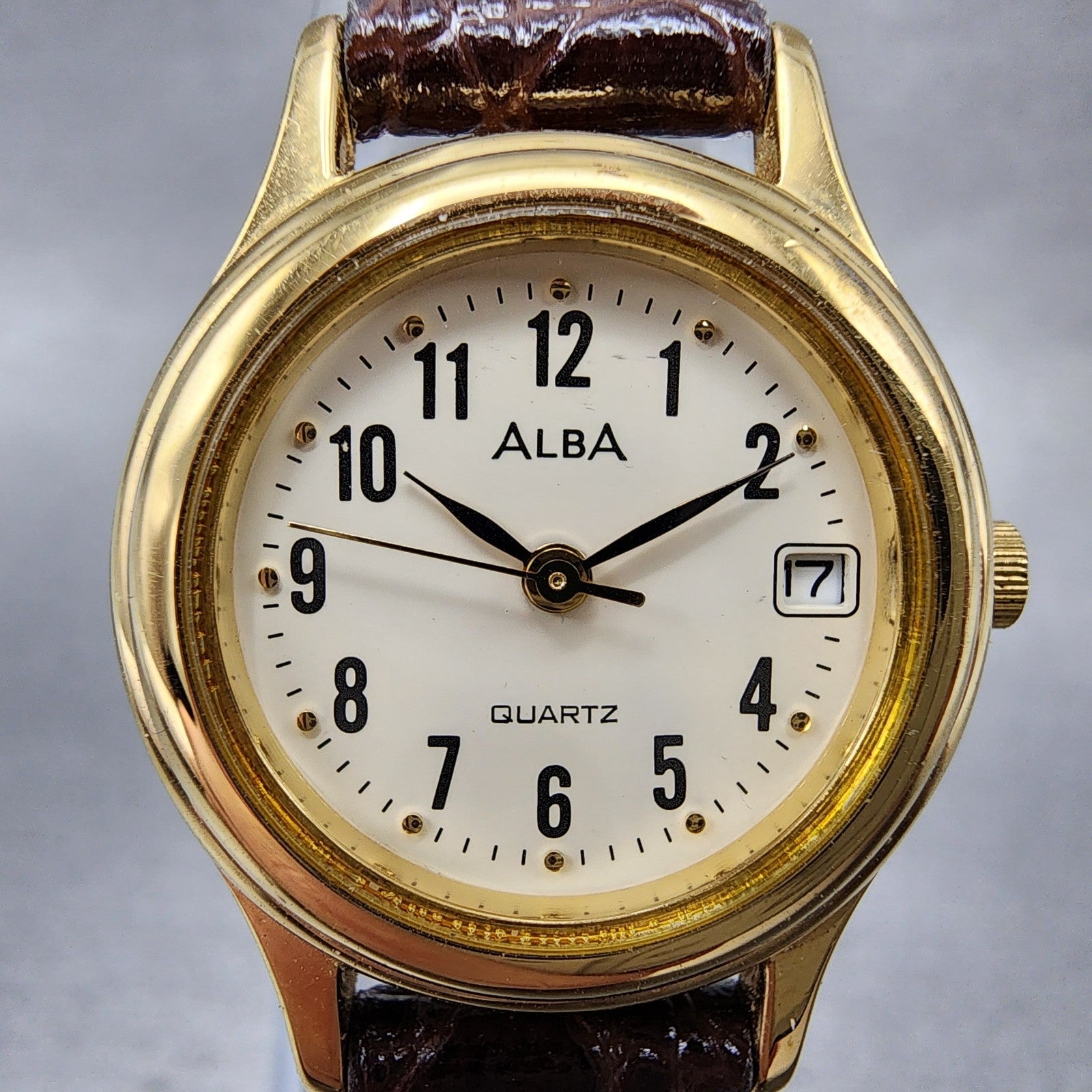 Seiko Alba Watch Women 23mm White Dial Gold Tone Date V782X104 New Battery1
