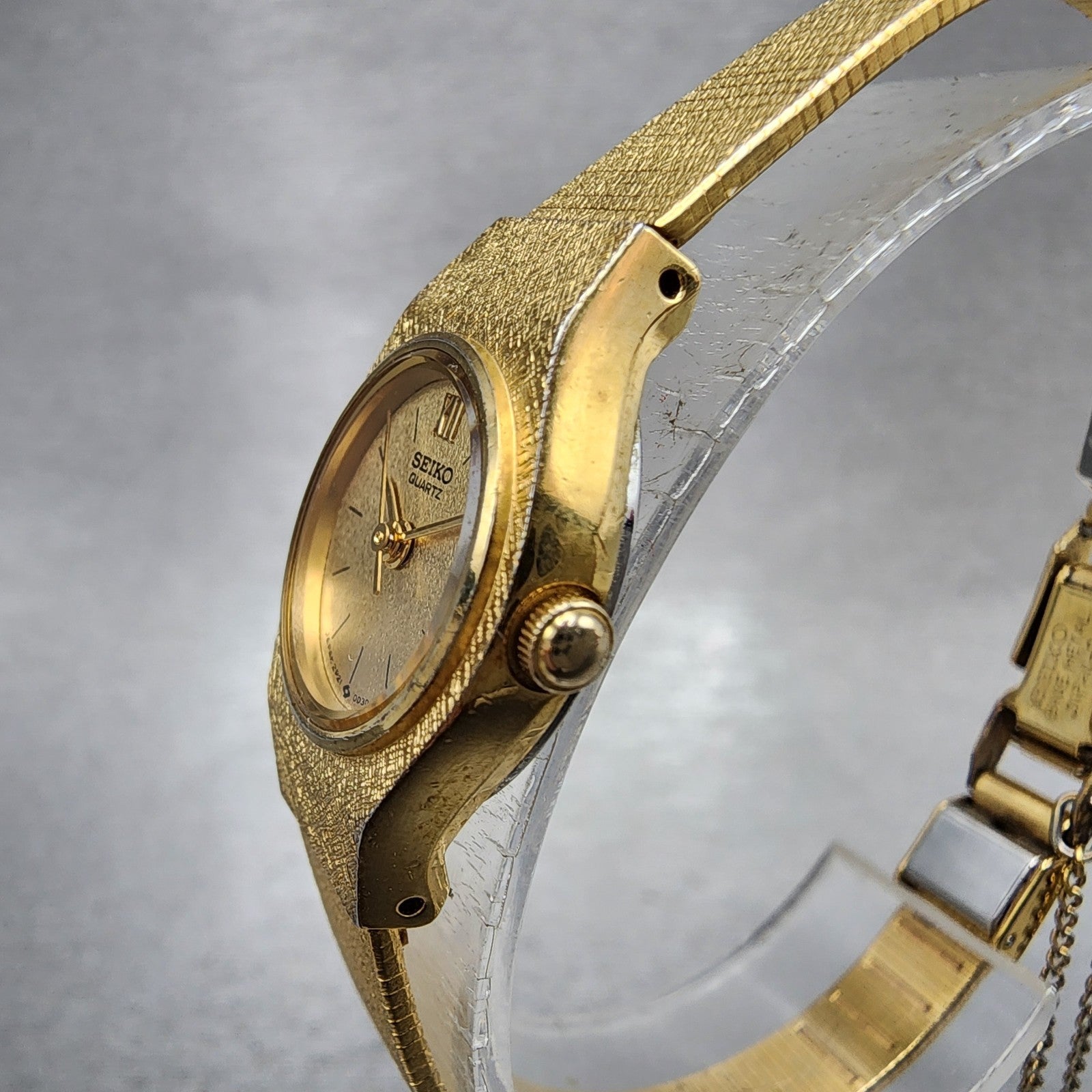 Seiko Watch Women 19mm Gold Dial Gold Tone Round 2P210A79 New Battery VTG2