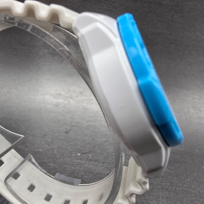 Casio Dive Watch Women 33mm White Dial White & Blue Tone Date LRW-200H New Batt3