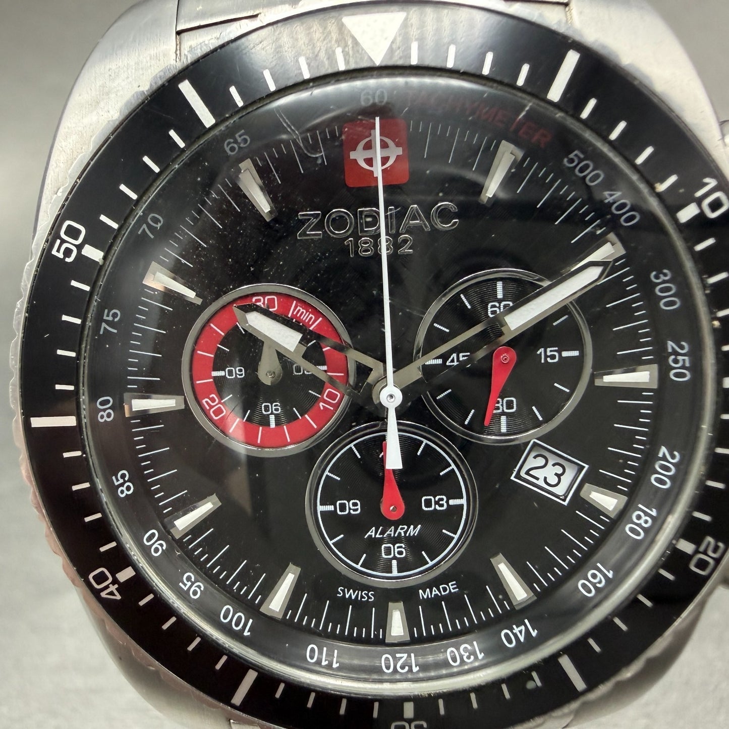 Zodiac Speed Dragon Chrono Watch Men 43mm Black Dial Steel Alarm Date New Batt1