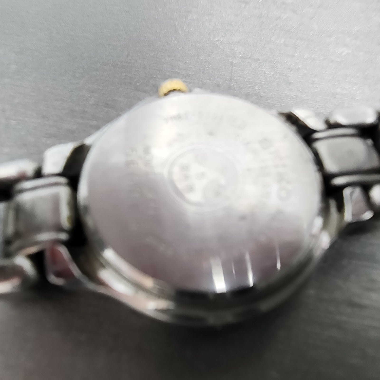 Seiko SQ 50 Watch Women 25mm White Dial Two Tone Date 7n820301 New Battery9