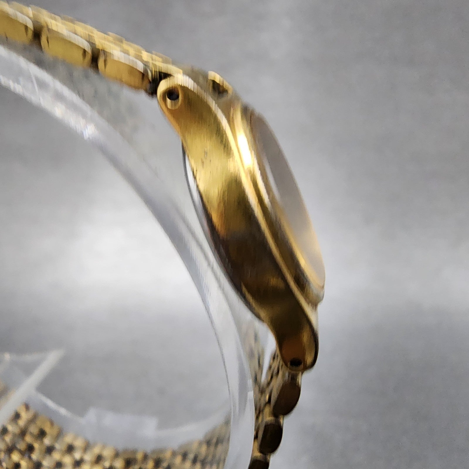Seiko Watch Women 18mm Black Dial Gold Tone Oval V4015109 New Battery ABC1233
