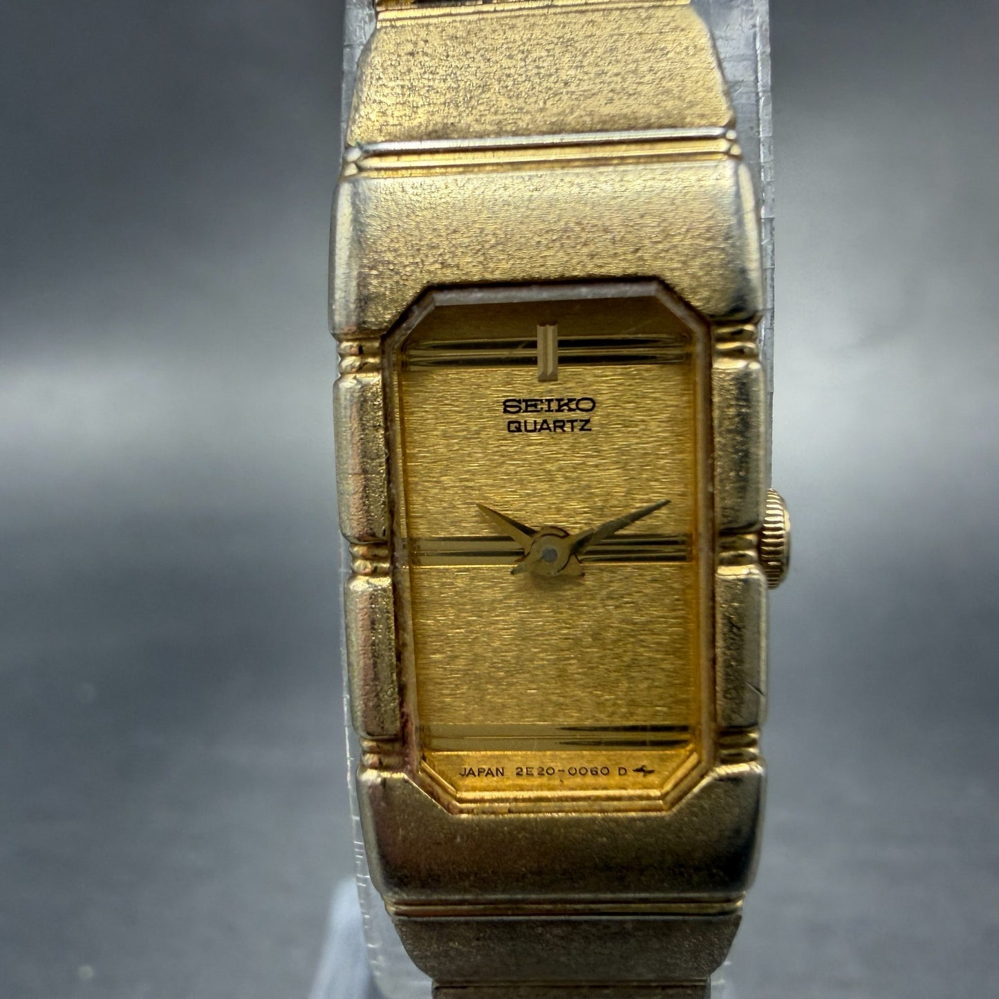Seiko Tank Watch Women 13mm Champagne Dial Gold Tone 2E20-5039 New Battery VTG1