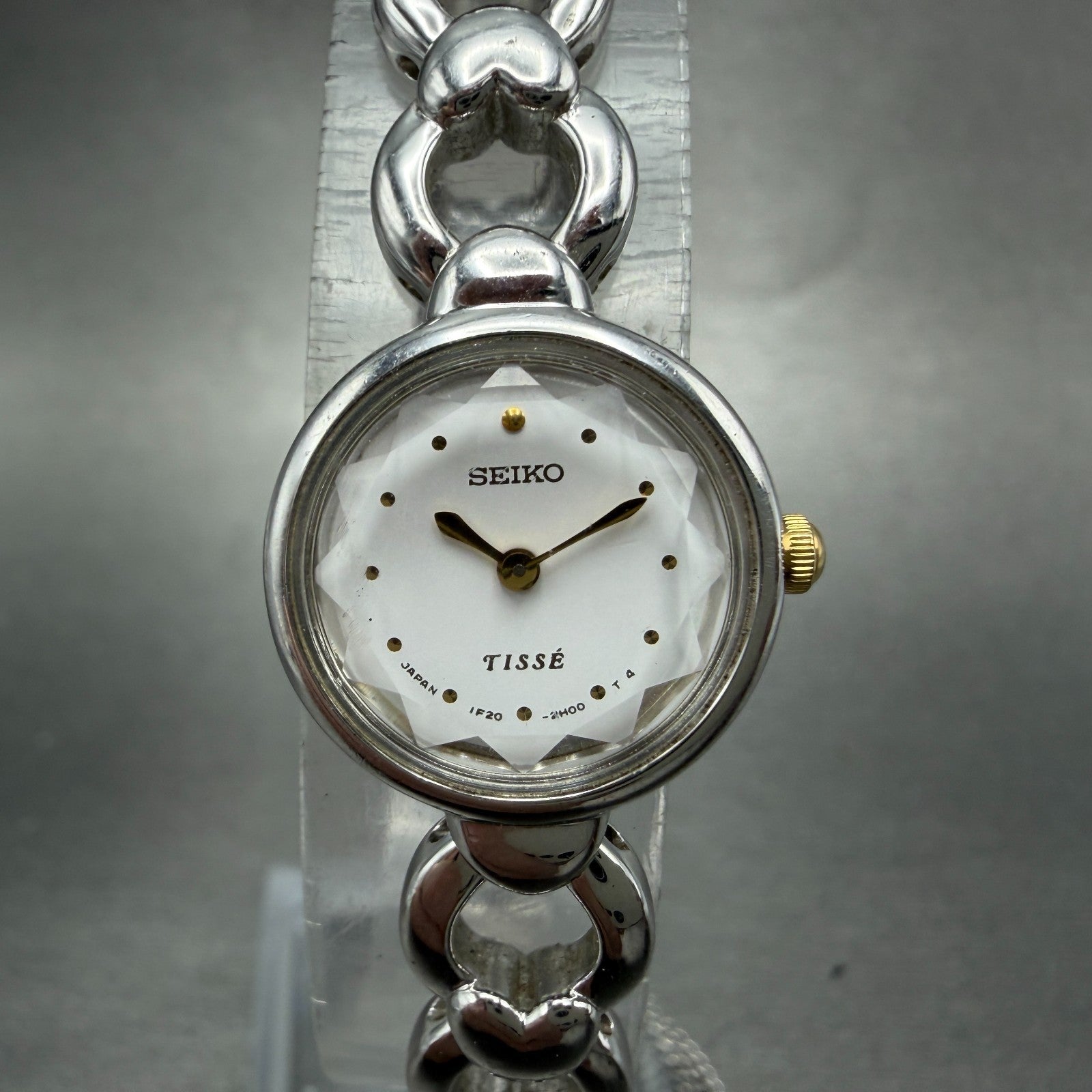 Seiko Tisse Watch Women 18mm White Dial Silver Tone Hearts 1F20-1B20 New Batt F40