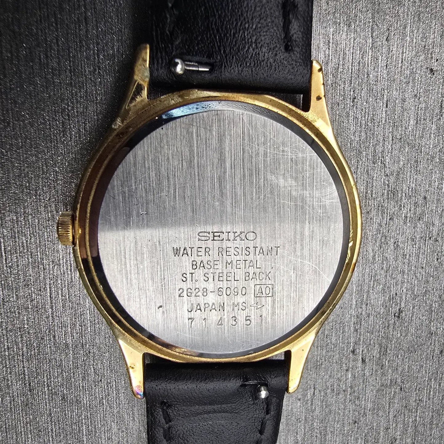 Seiko Avenue Watch Men 31mm Ivory Dial Gold Tone Round 2G28-6090 New Battery VTG10